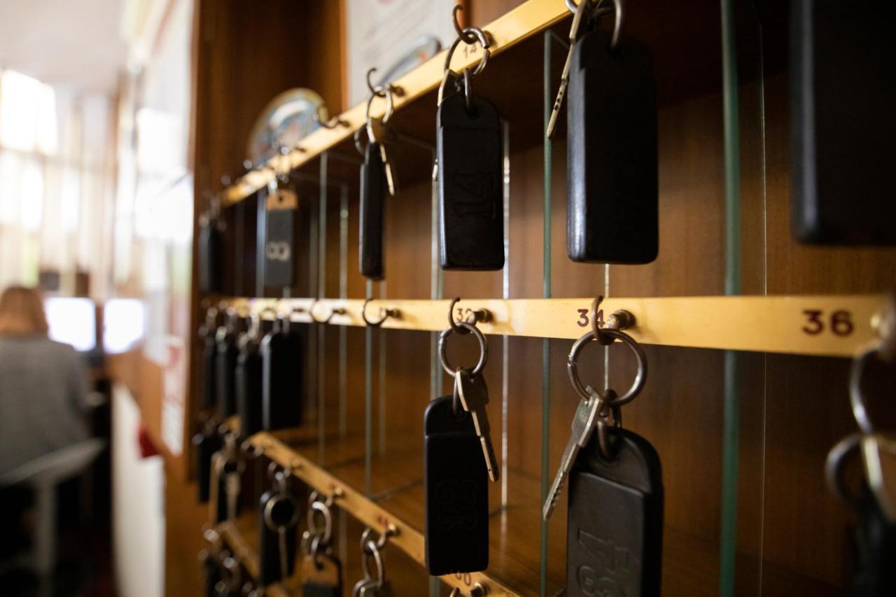Hotel Ausonia B&B Римини Экстерьер фото